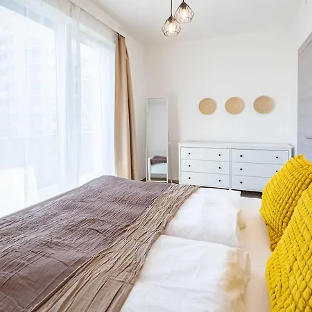 - Balcony - Cozy - Easy *