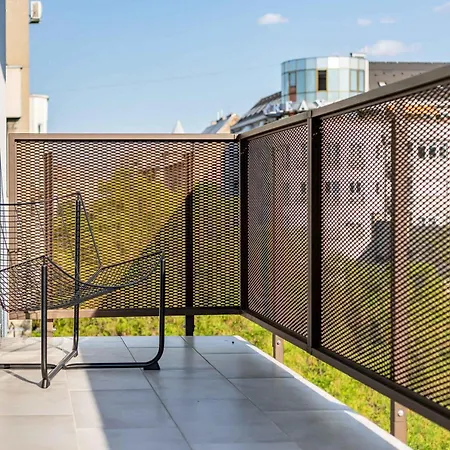 Apartment - Balcony - Cozy - Easy *