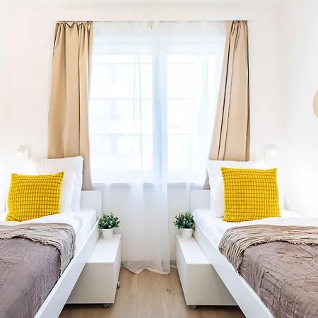 Apartment - Balcony - Cozy - Easy